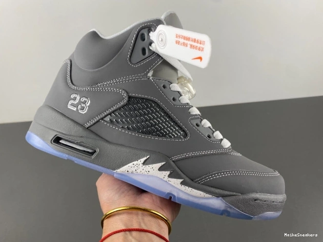 MaikeSneakers Wolf 5 Grey Retro Jordan Air 136027-005 0726